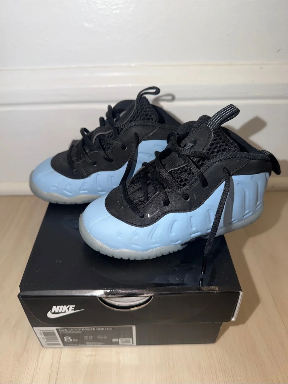 Nike Kids Foamposite One Little Posite - Psychic Blue/Black (Baby Blue/Black)